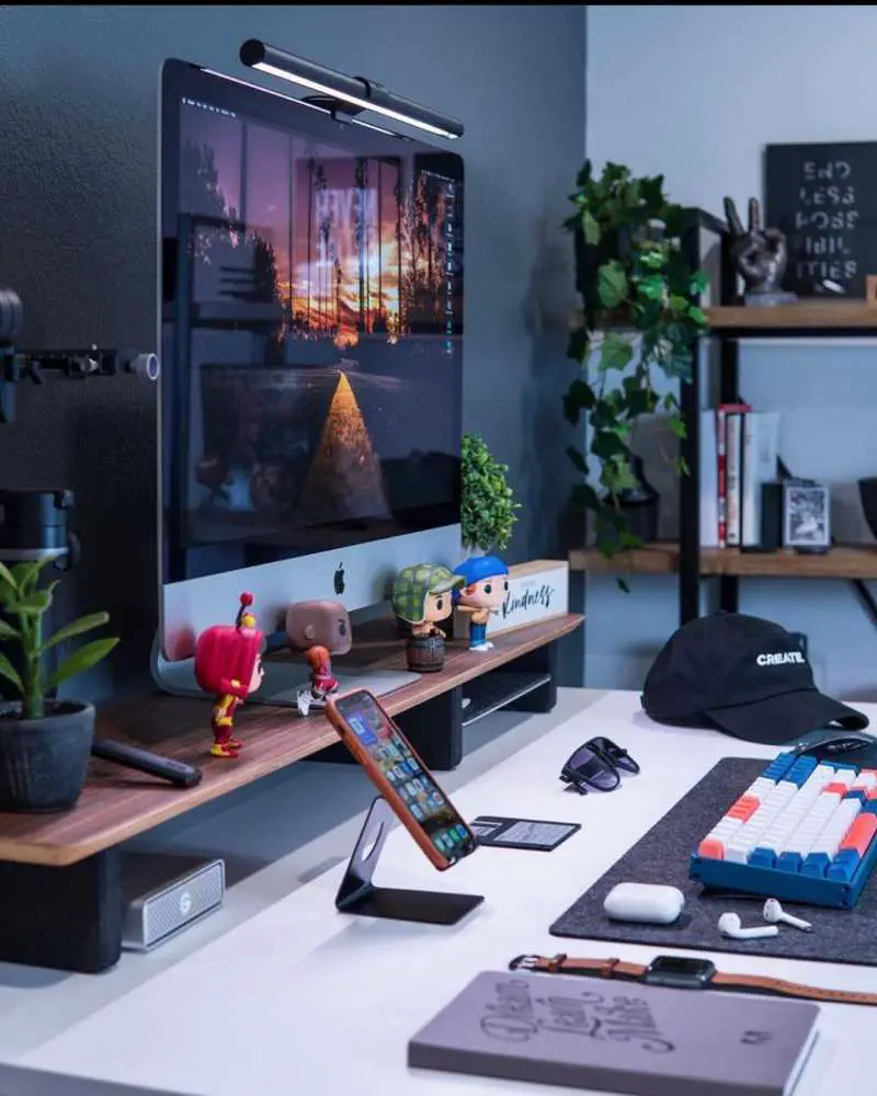 30 Best PC Desk Setups in 2021: How to Set up Your Desk for Maximum Productivity