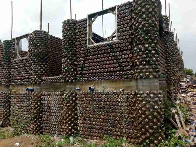 Nigerian Houses Are Being Bottled Up 14000 Plastic Bottles To Build A House 