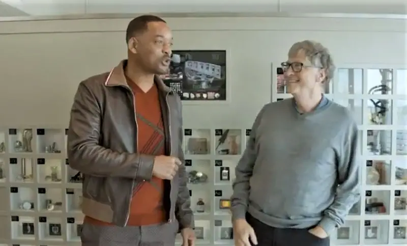 Bill Gates office has a Giant wall-mounted Periodic Table with Samples or Representations of all the Elements