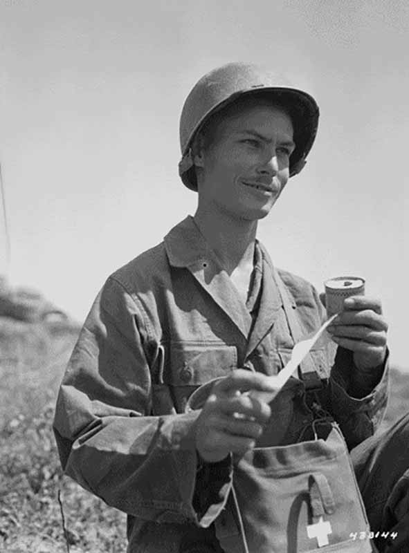 Desmond Doss: The Real-life Hacksaw Ridge Soldier who Saved 75 Lives and received the Medal of Honor