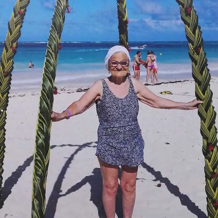 A 91-year-old Grandma traveled around the World alone, Sharing her Journey on Facebook