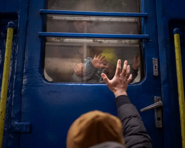 15 Powerful Photographs of Daily Life in Ukraine During the War