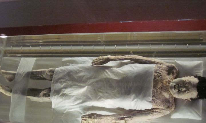 2,000-Year-Old Chinese Mummy still has Blood in her Veins, Making Her one of the World's Best-Preserved Mummies