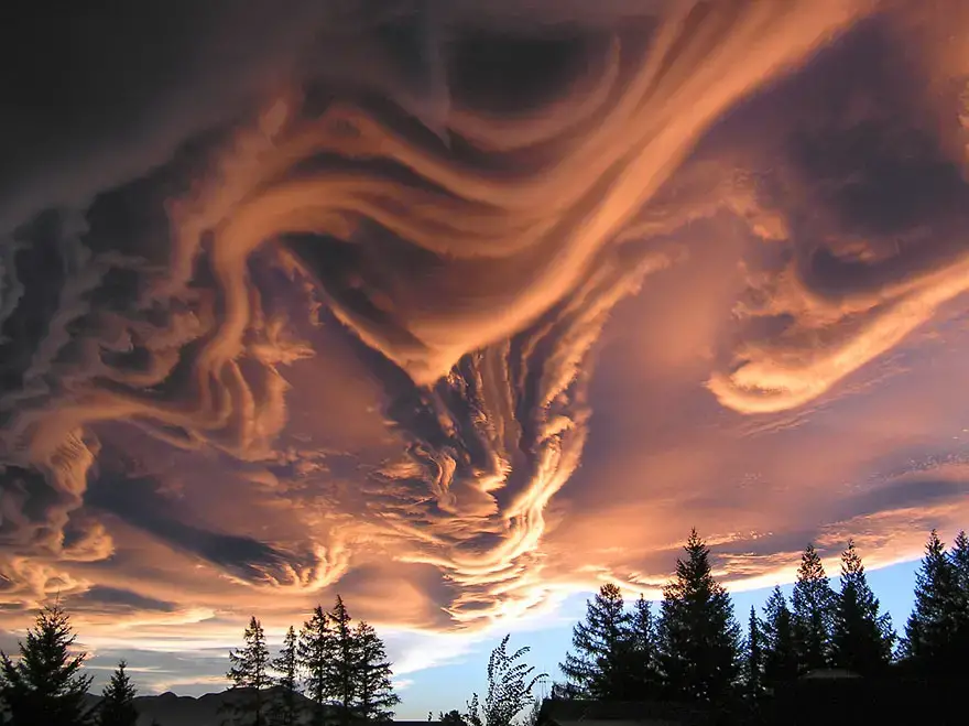 25 Amazing Cloud Formations You've Probably Never Seen Before