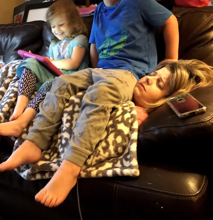 18 Instances where Kids Proved that They can't be Left Alone, even for 5 Minutes