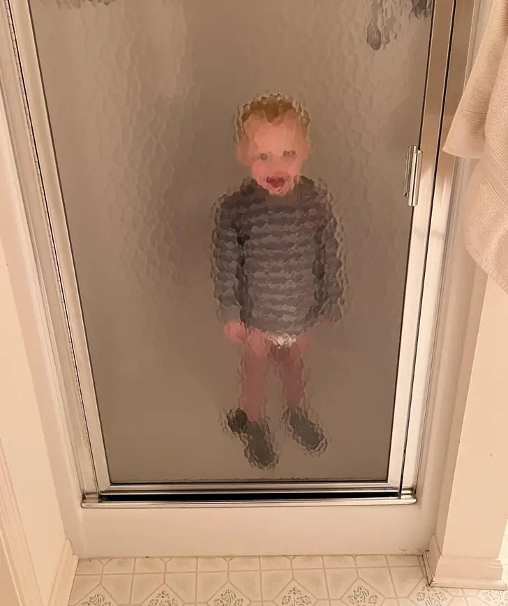 18 Instances where Kids Proved that They can't be Left Alone, even for 5 Minutes