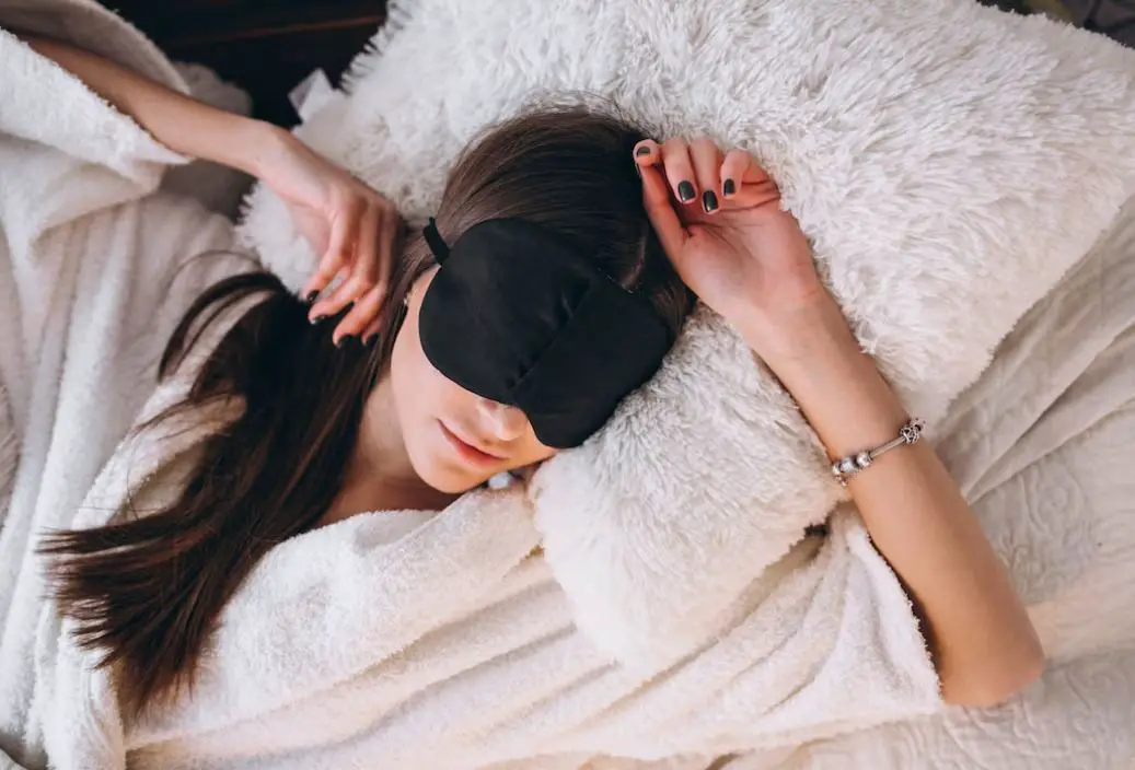 The Foundation of a Restorative Night: Unlocking the Secrets to Deep Sleep