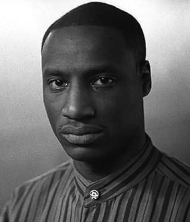 30 Most Extraordinary & Unbelievable People in the World Orlando Serrell, born around 1968 in Virginia, USA, became an acquired savant after a baseball hit his head at age 10 in 1979. Following a year of headaches, he developed the ability to perform complex calendar calculations, such as determining the day of any date since the injury, and recalls every detail of his life, similar to hyperthymesia.