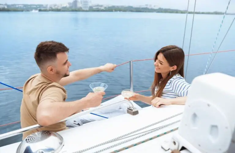 5 Reasons Why Yacht Charters Make the Perfect Vacation