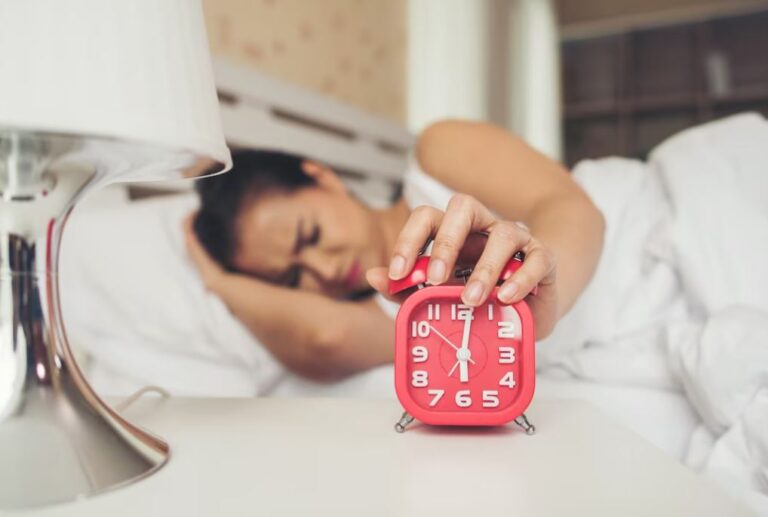Cracking the Sleep Code: How Many Hours of Deep Sleep Do You Need?
