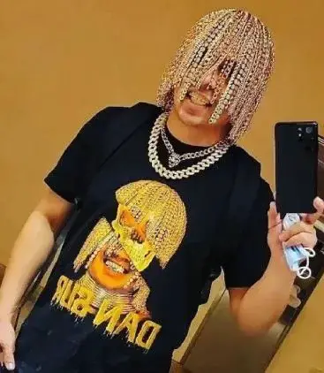 Mexican Rapper Implants Gold Chains into his Scalp, Becomes the First to Do So