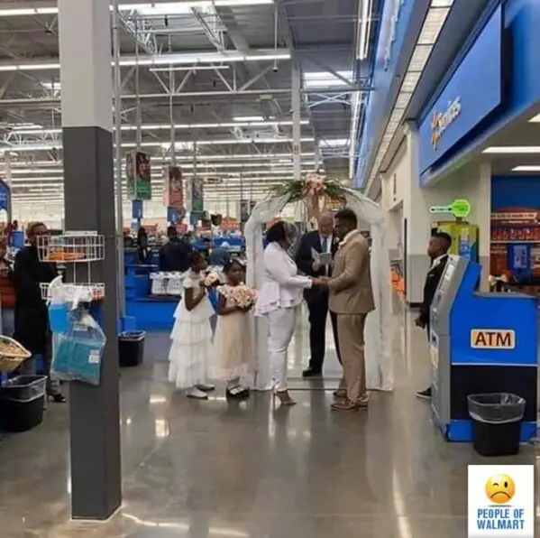 66 Of The Wildest “People Of Walmart” Photos To Prove That It’s A Place Like Nowhere Else