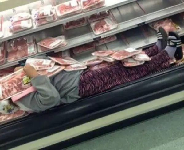 66 Of The Wildest “People Of Walmart” Photos To Prove That It’s A Place Like Nowhere Else