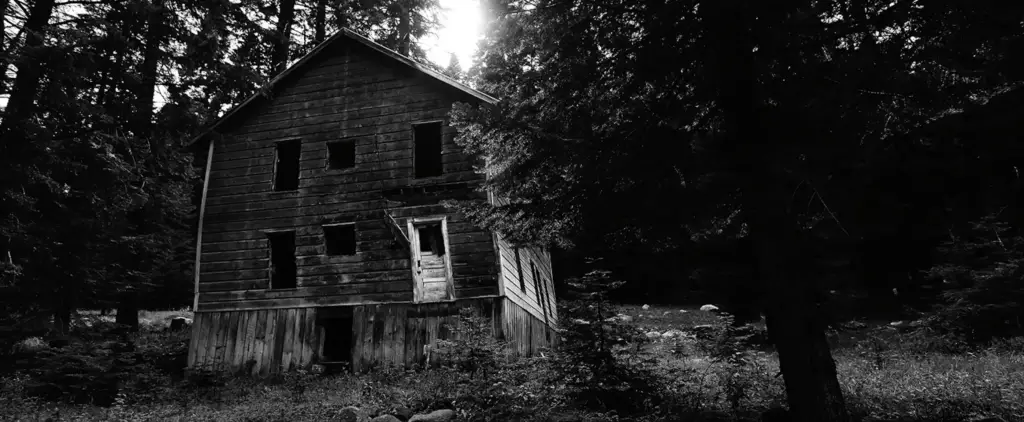 Explore the chilling mysteries of a forbidden American town, abandoned, haunted, and off-limits to visitors. Discover why this eerie place is strictly prohibited to explore.