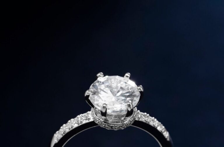 Real Diamond Rings in Dubai: A Buyer’s Guide to Luxury