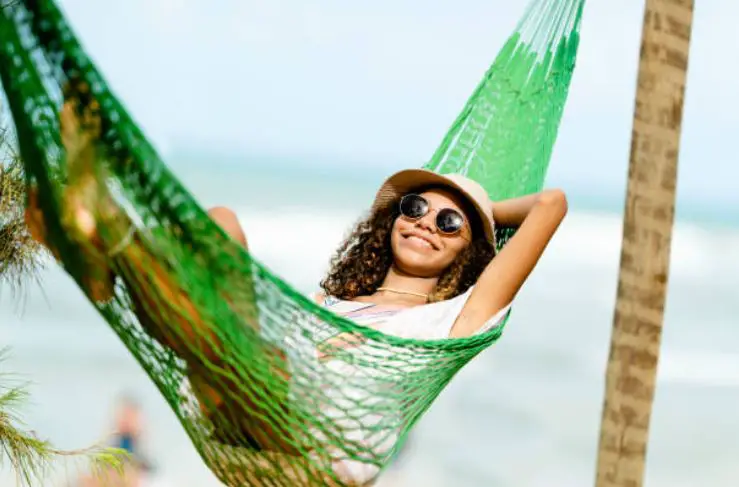 Few things epitomize relaxation, like gently swaying in a hammock with a cool breeze brushing against your skin. Hammocks conjure up images of sunny tropical beaches and carefree summer days. With the array of hammock types available today, you can find the ideal model to enhance your leisure time.  