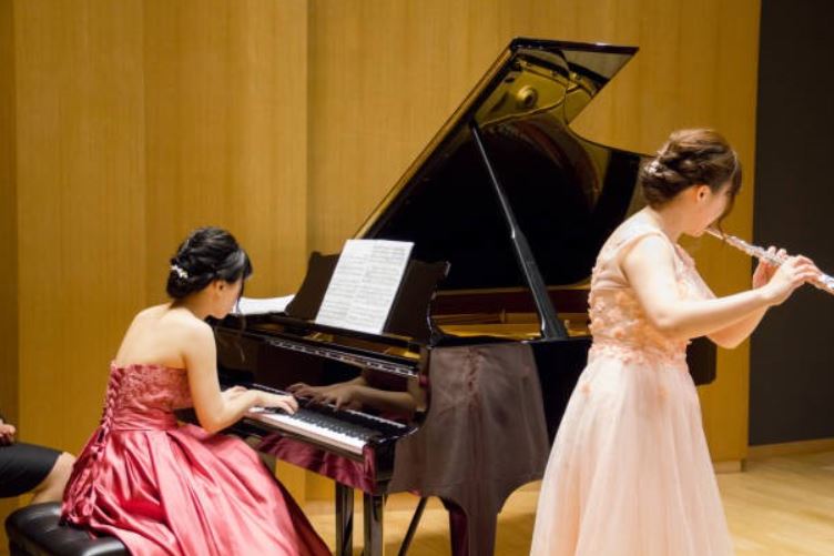 Imagine a world where music is a conversation between two hearts, two minds, and four hands rather than sounds. Playing a piano duet with a buddy is like going on a musical journey together, with the potential to create harmonies that speak to both your audience and your innermost feelings.  