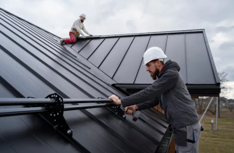 A Guide to Commercial Roofing Contractors and Services