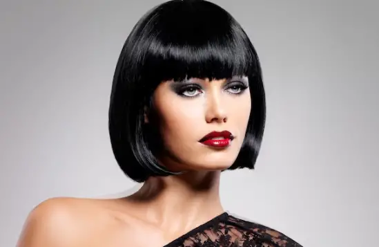 Are you considering adding some flair to your hairstyle with bangs? Bangs, also known as fringes, can completely transform your look by framing your face and accentuating your features. However, choosing the right type of bangs for your face shape and features is crucial to achieving a flattering and stylish outcome. 