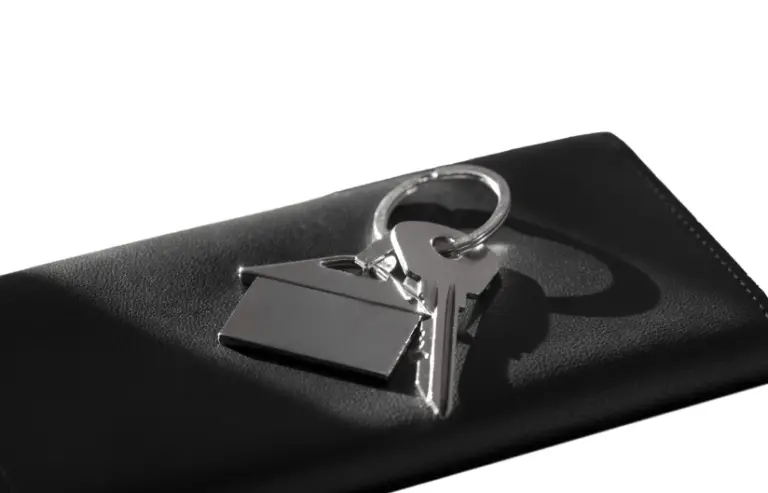 Elevate Your Style: How Keychain Accessories Can Enhance Everyday Carry