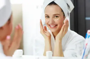 Introduction Who doesn't want a glowing, healthy complexion? Whether you're battling occasional puffiness under the eyes or just striving for that everyday radiance, establishing a solid skincare routine can make all the difference. Let’s dive into some essential tips that can help you keep your skin looking its best.