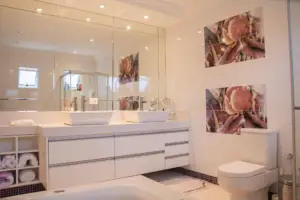 Bathrooms are one of the most frequently used spaces in any house, yet they often go overlooked when it comes to design and upgrades. In recent years, bathroom remodeling has gained popularity as more people recognize how much a stylish and functional space can enhance their lifestyle. This trend has especially taken off in Orlando, where many homes feature older, more traditional bathrooms that no longer meet the needs of modern families.
