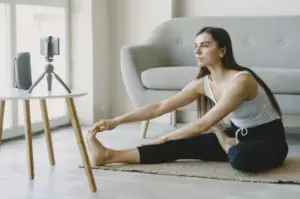 In a world where convenience and accessibility reign supreme, virtual workouts have taken the fitness industry by storm. You no longer need to rush to a gym to join a class; your living room can transform into your personal fitness studio with fitness apps. For a comprehensive look at developing such tools, you can explore https://topflightapps.com/ideas/how-to-build-a-fitness-app/. Let’s dive into how virtual workouts and fitness apps change the game and how you can make the most of this fitness revolution.