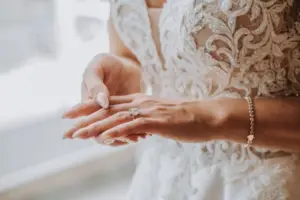 Bridal fashion has evolved, making affordable dresses easier to find. Many brides are choosing off-the-rack gowns, second-hand dresses, or alternative styles to save money. The right accessories and minor customizations can elevate a budget-friendly dress to match any high-end look.