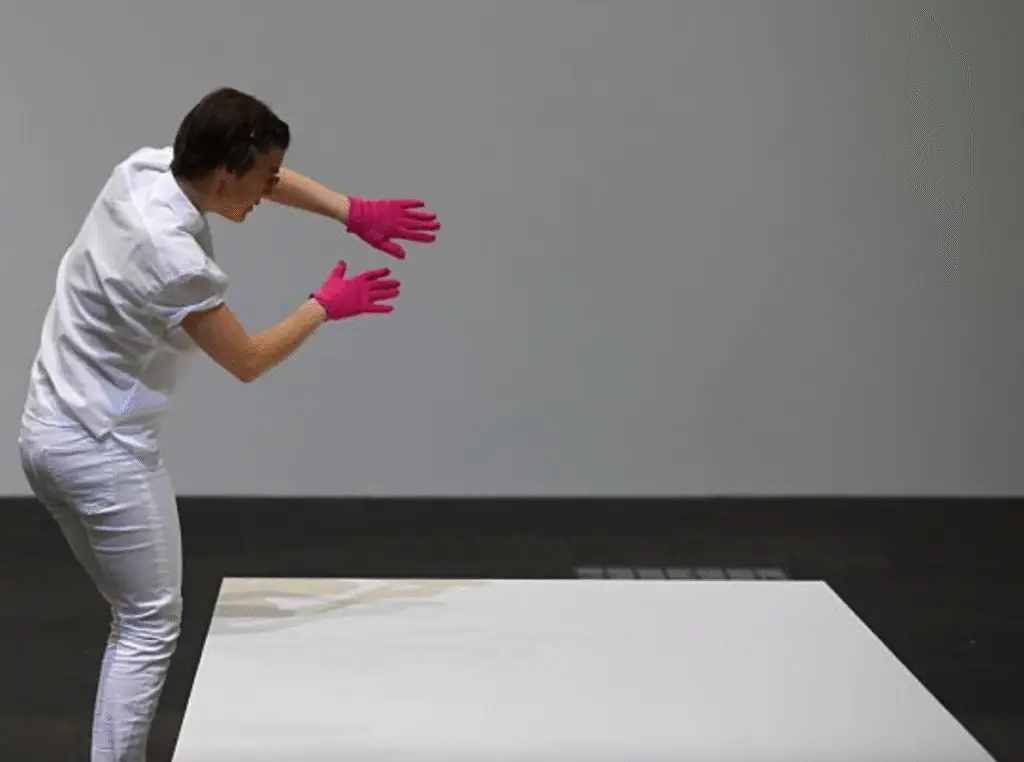 An Italian artist sold a 'Invisible Sculpture' for $18,300: It's literally made of nothing In May 2021, Italian artist Salvatore Garau made headlines. He sold an invisible sculpture for $18,300. Titled Io Sono ("I Am"), the piece exists only in concept.