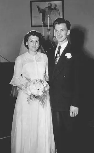 Couple married for 66 years chose to die on the same day by legal suicide In April 2017, Charlie and Francie Emerick, a couple married for 66 years, made a profound decision.