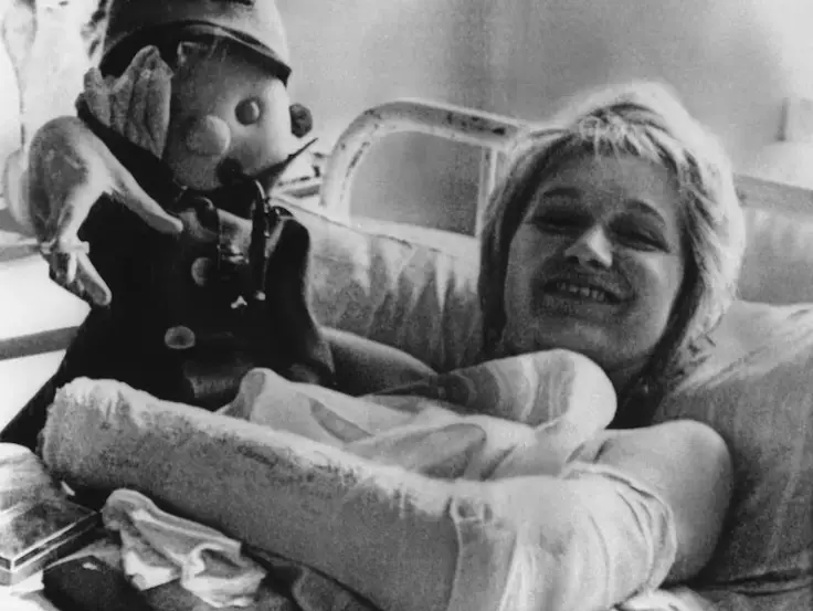 Vesna Vulović: The flight attendant who survived a 33,000ft fall without a parachute after plane exploded mid-air
