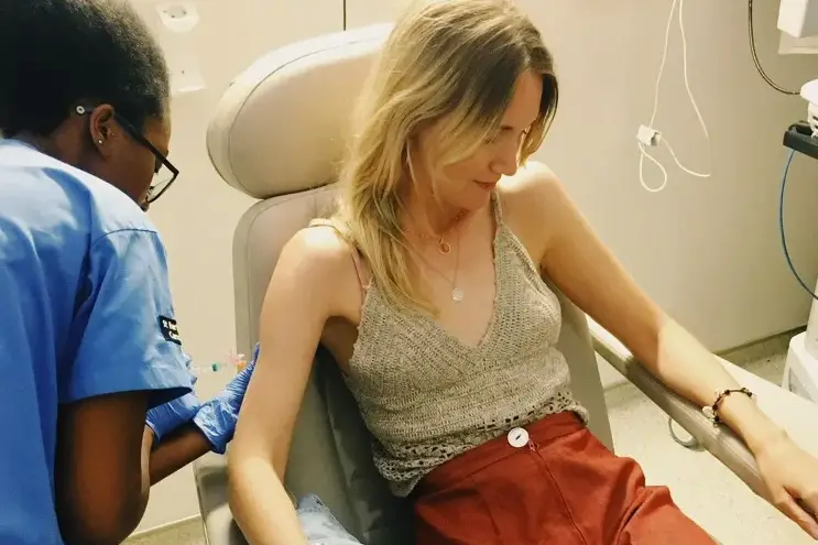 Doctor dismissed her lump as 'Hormonal' — Now she's battling stage 4 breast cancer that spread to her brain Her doctor pointed to her young age and lack of family cancer history. No mammogram was needed, they said.
