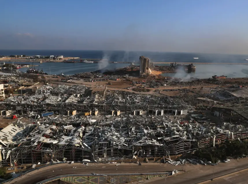 Beirut's Catastrophic Explosion: 2,750 tons chemical blast wounds 7,000, leaves 300,000 homeless Beirut port explosion: 2,750 tons of ammonium nitrate caused 218 deaths, 7,000 injuries, $15B in damages. Uncover ignored warnings and systemic failures in this Lebanon disaster.
